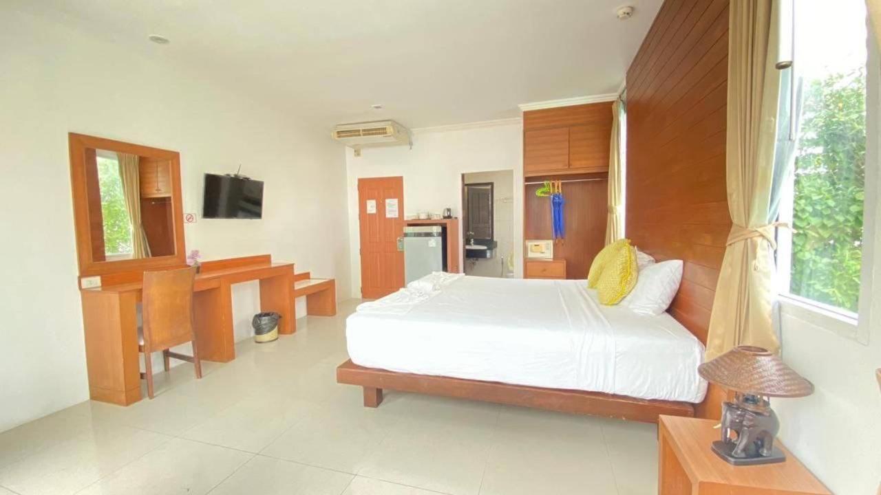 Sukcheewa Residence Phuket Patong Szoba fotó