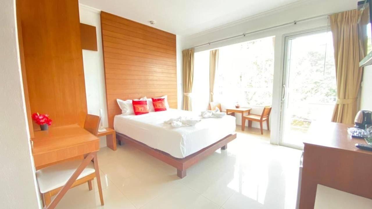 Sukcheewa Residence Phuket Patong Szoba fotó